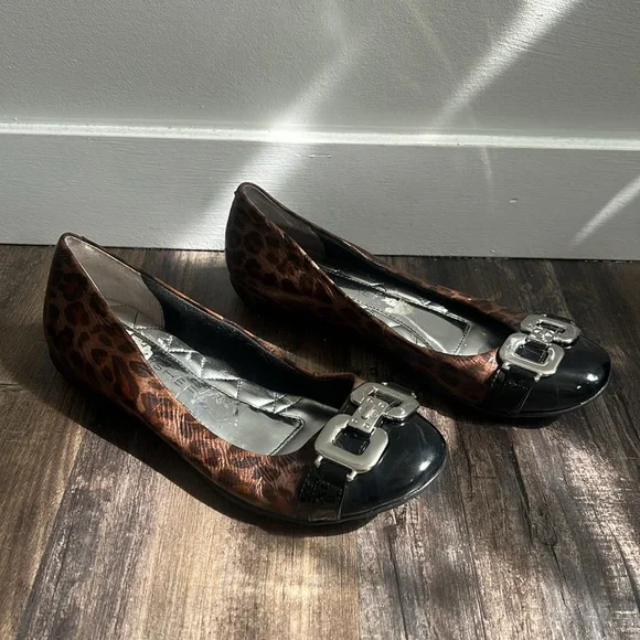Marc Fisher leopard flats with silver buckles - Picture 3 of 6